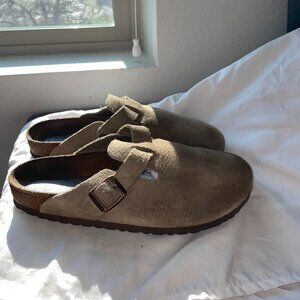 Boston Birkenstock Taupe suede clogs